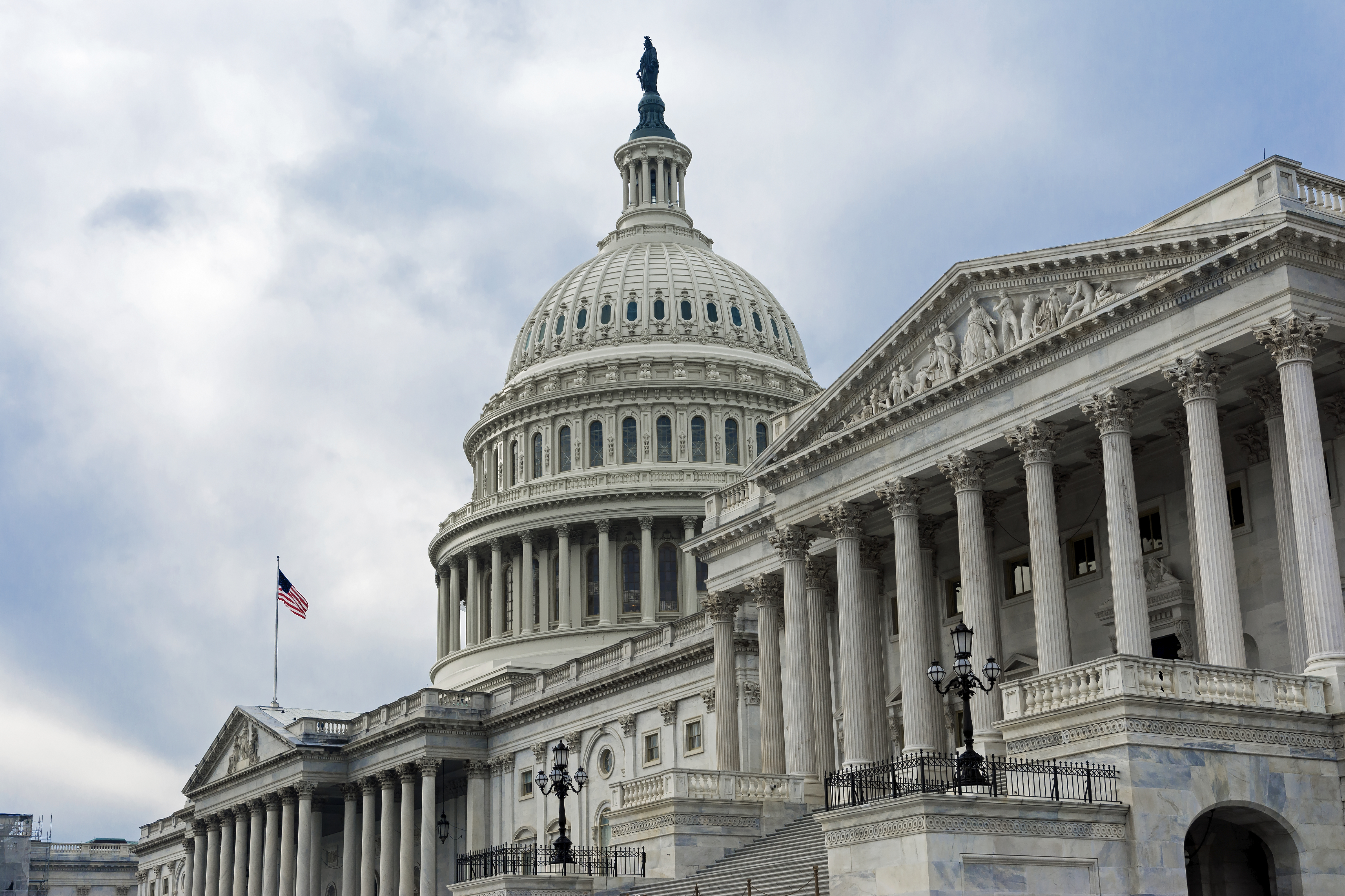 Labor Reform Bill Seeks to Shorten Contract Negotiations