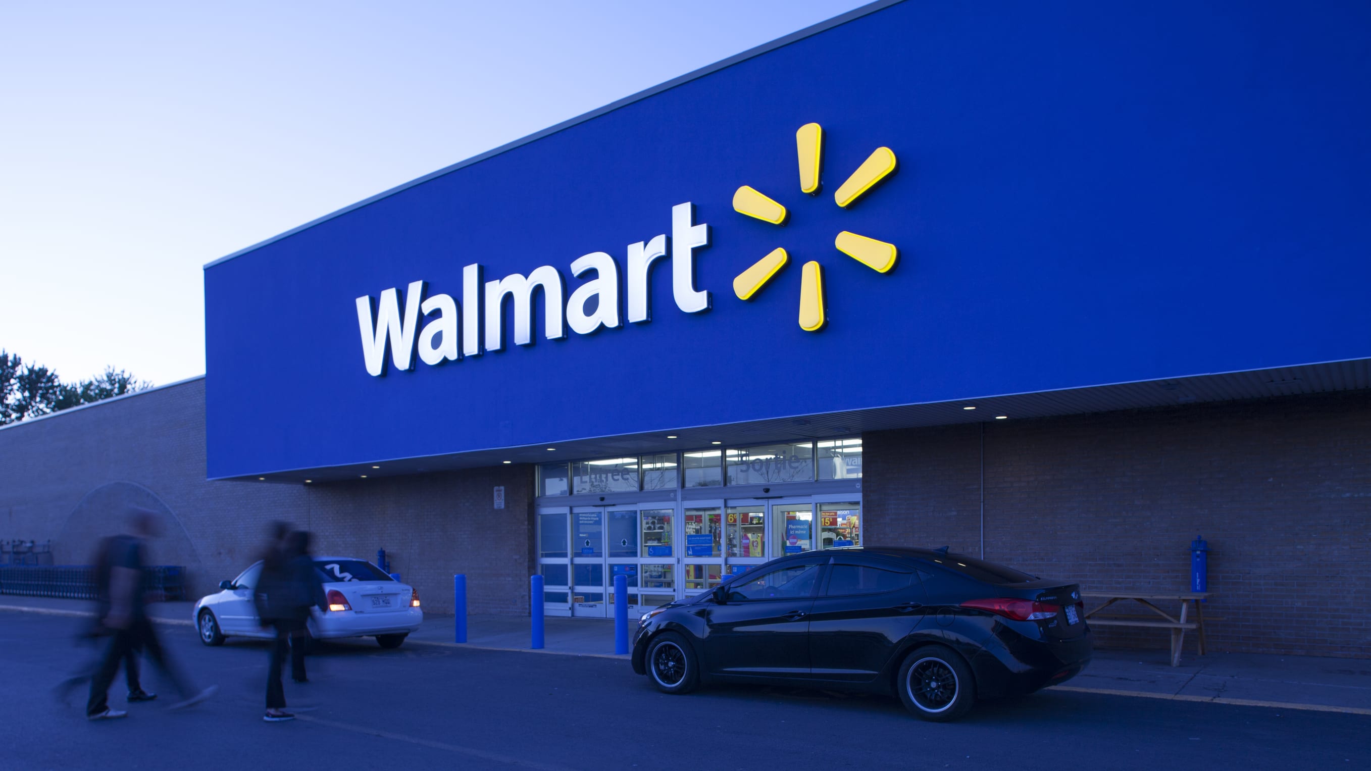 Walmart Settles Female Applicants' Hiring-Bias Complaint for $20 Million