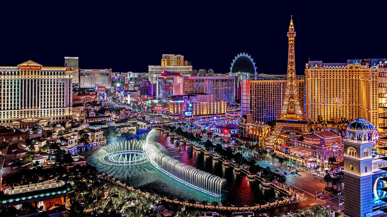 A view of the las vegas strip at night.