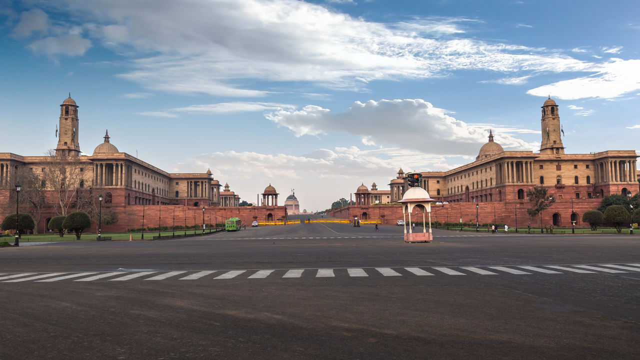 A view of the red fort in new delhi.
