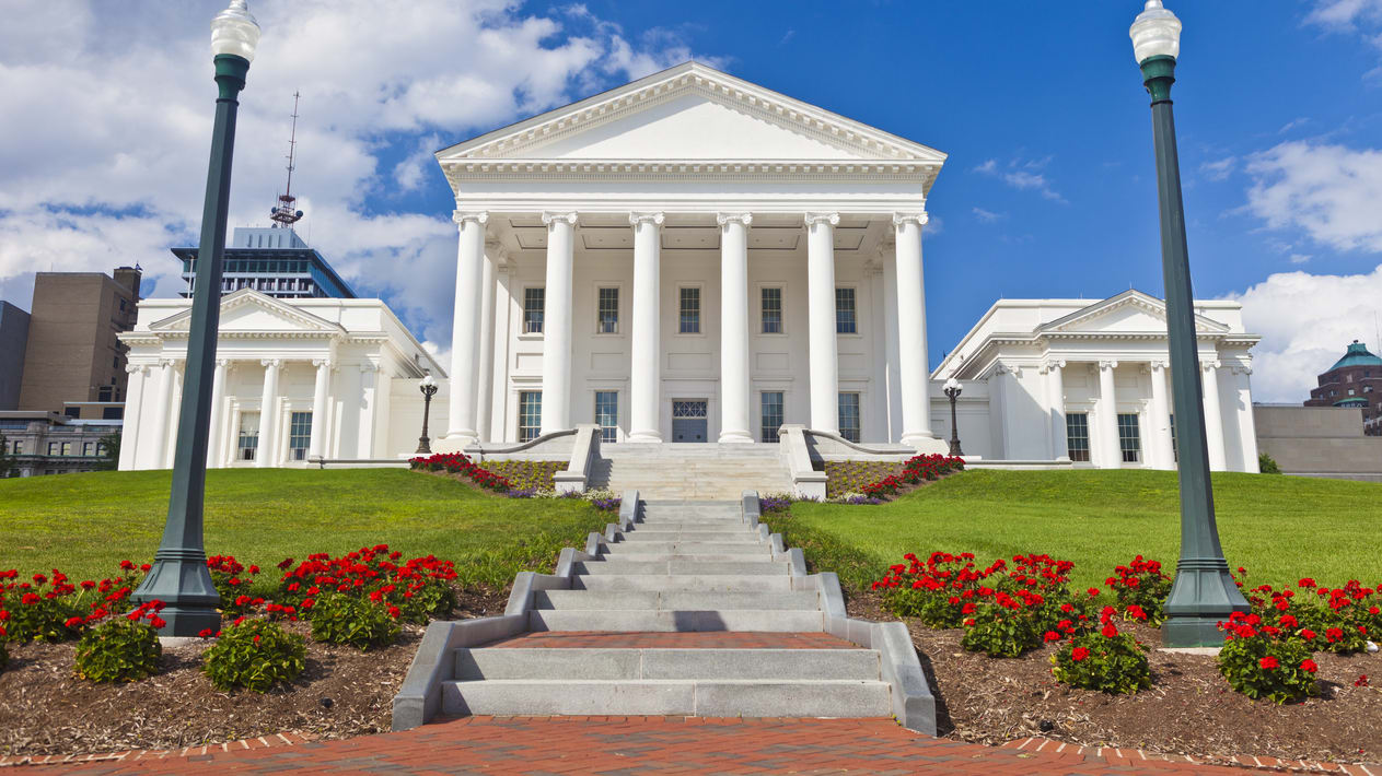 The capitol building in virginia.