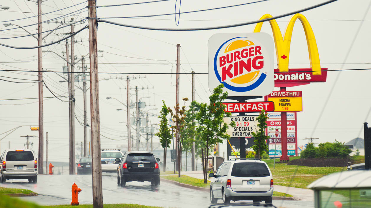 A burger king sign.