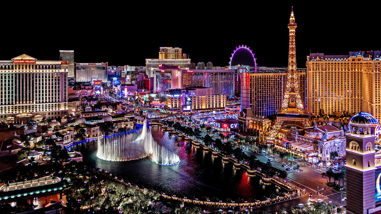 A view of the las vegas strip at night.