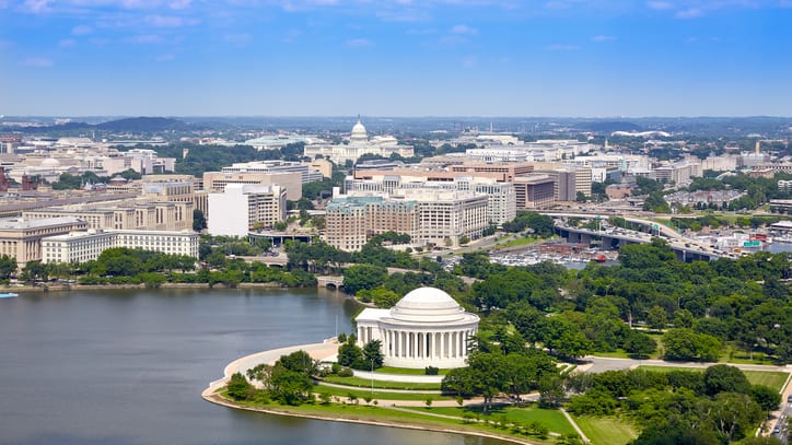 The jefferson memorial in washington, dc.